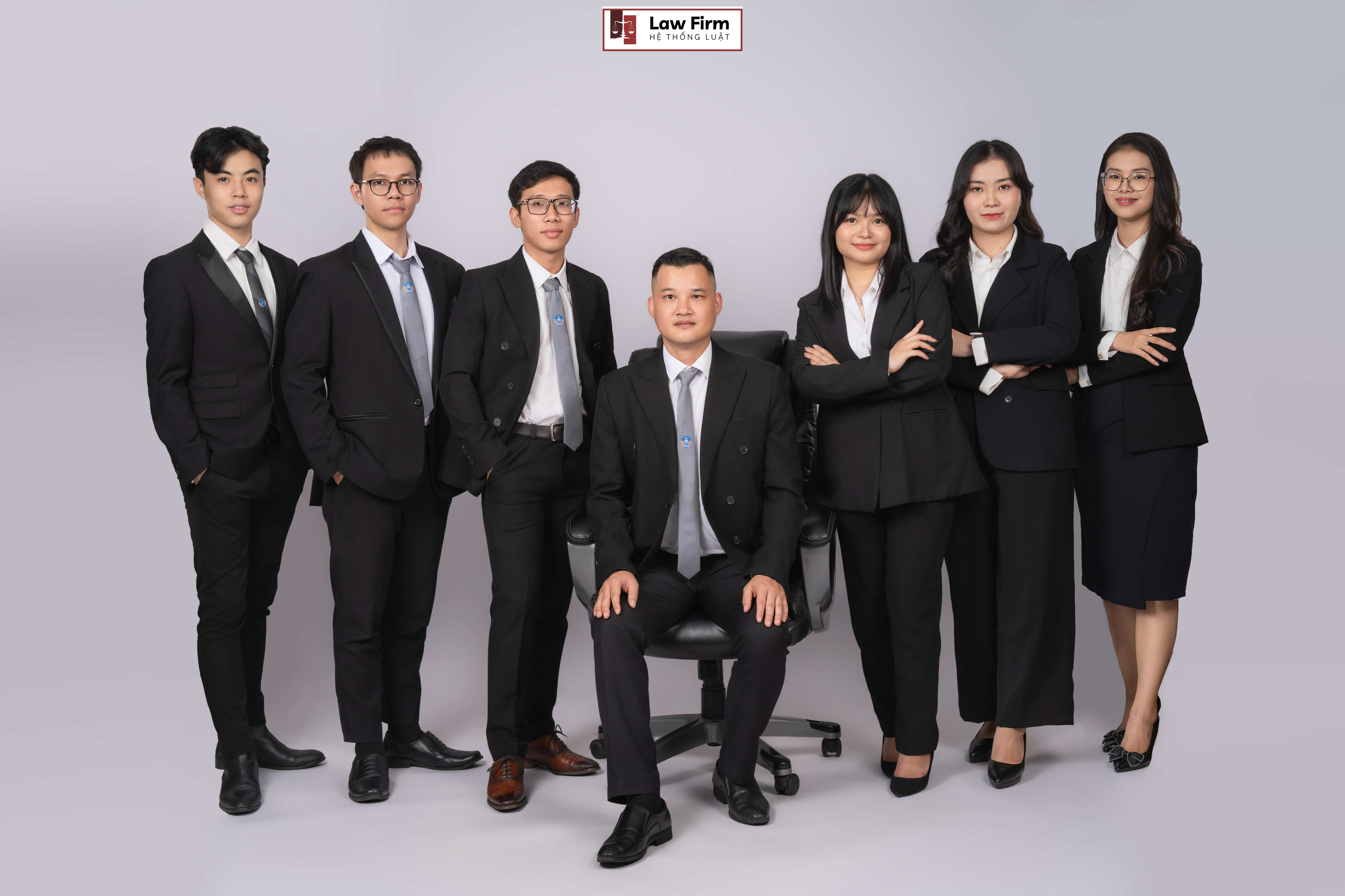5 TOP VĂN PHÒNG LUẬT SƯ GIỎI, UY TÍN NHẤT NĂM 2025